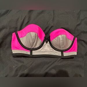 32B Victoria’s Secret bra pink and silver